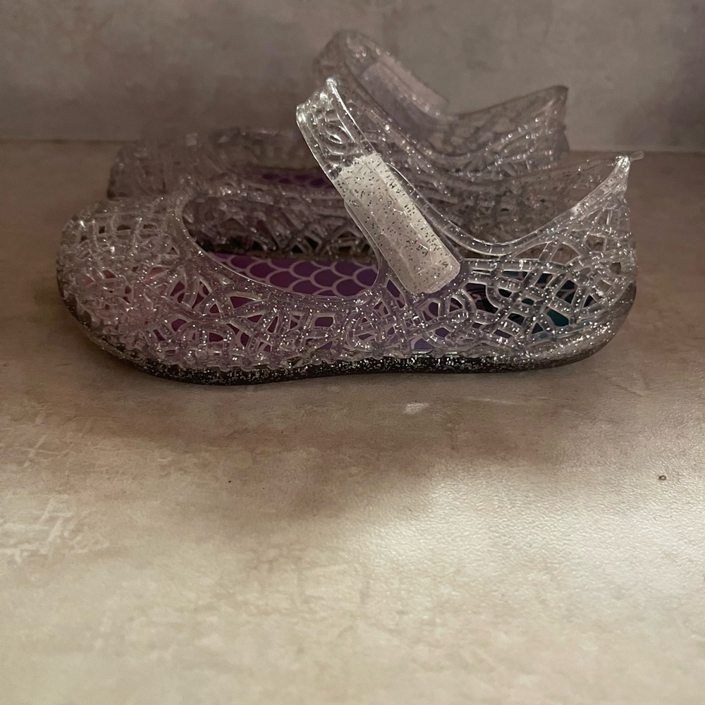 Wonder nation slip ons
